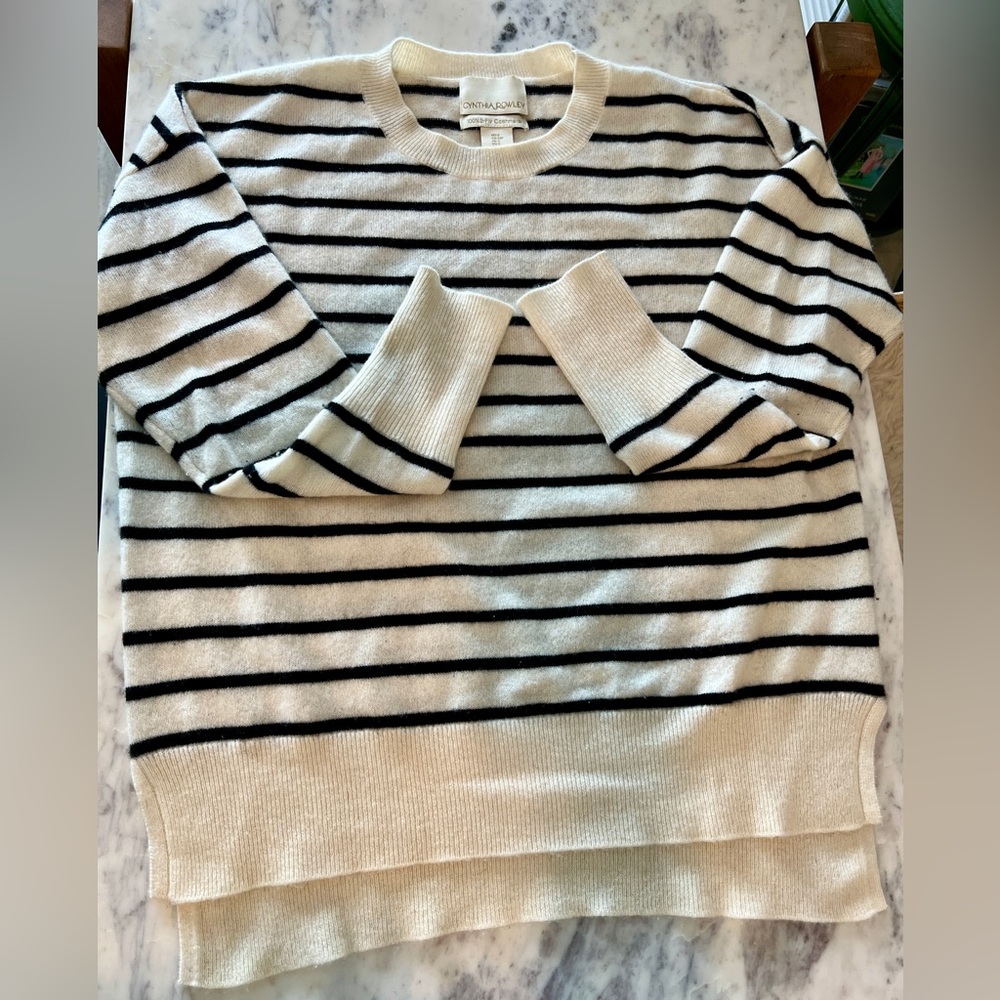 Small Cynthia Rowley Cashmere Black & White Stripe Sweater